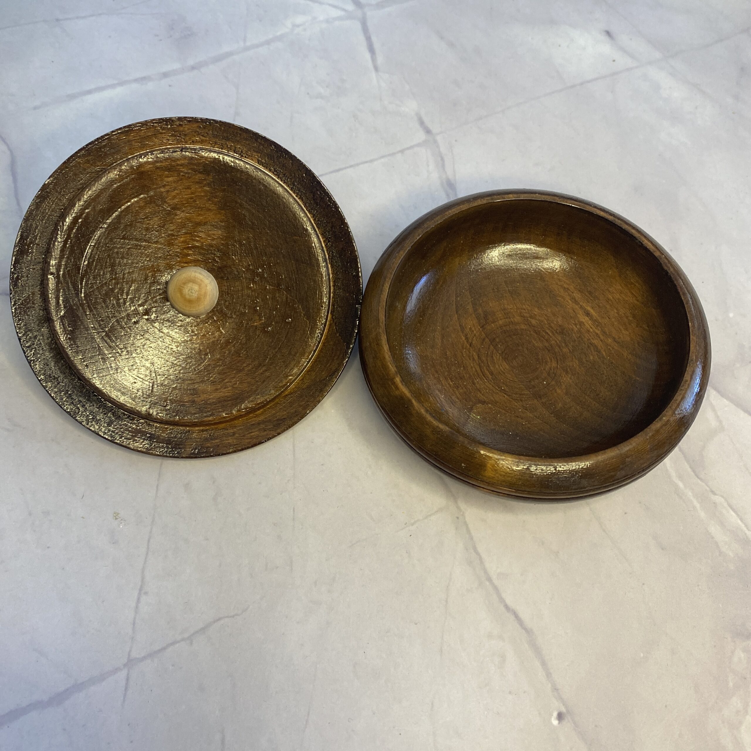 Hand carved wooden trinket box - Image 2